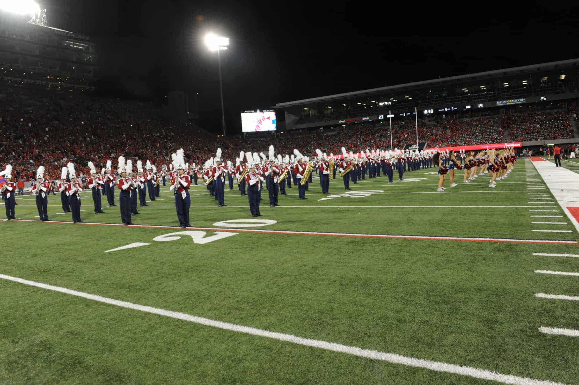WSU vs UA Halftime