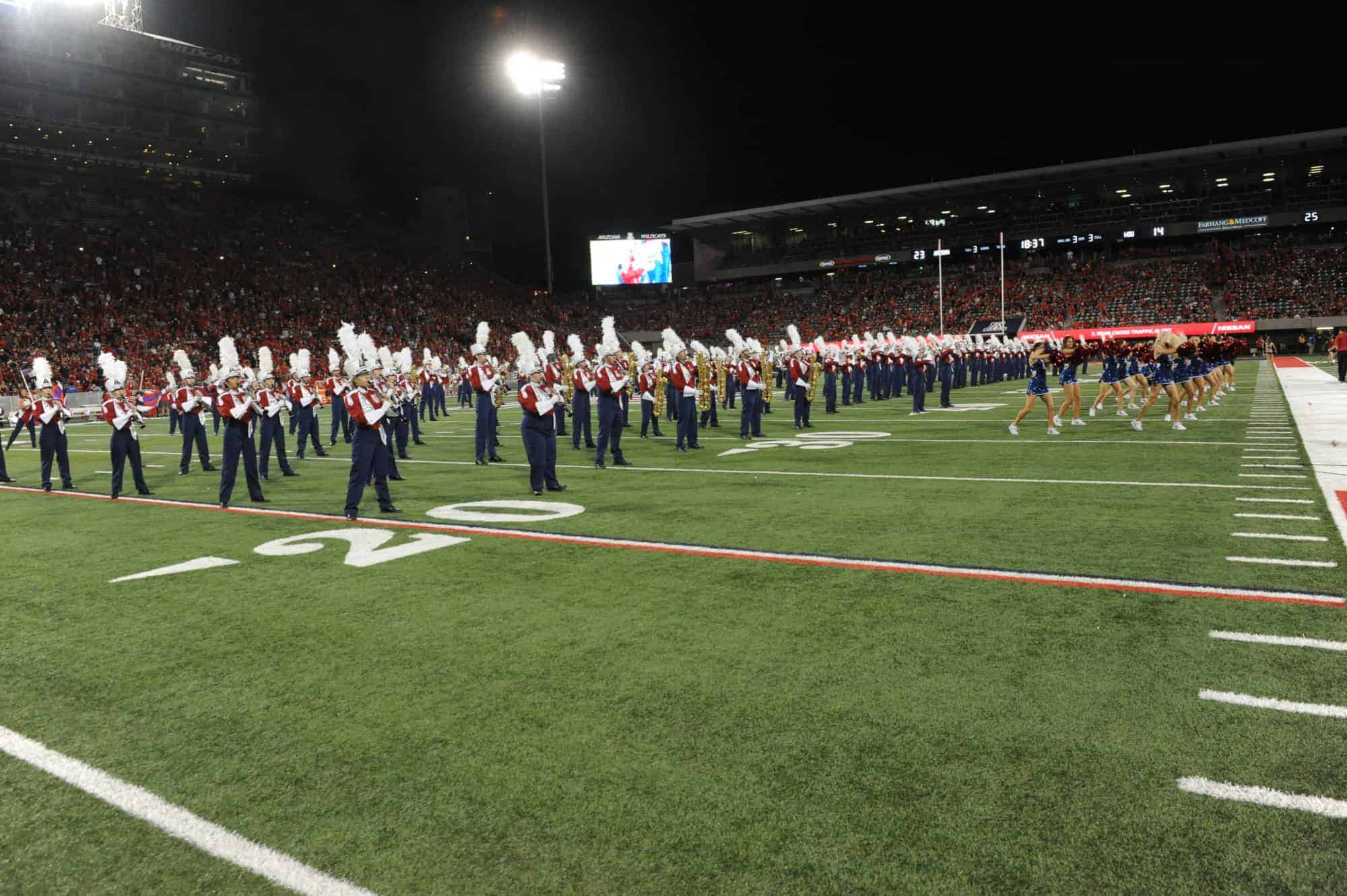 WSU vs UA Halftime