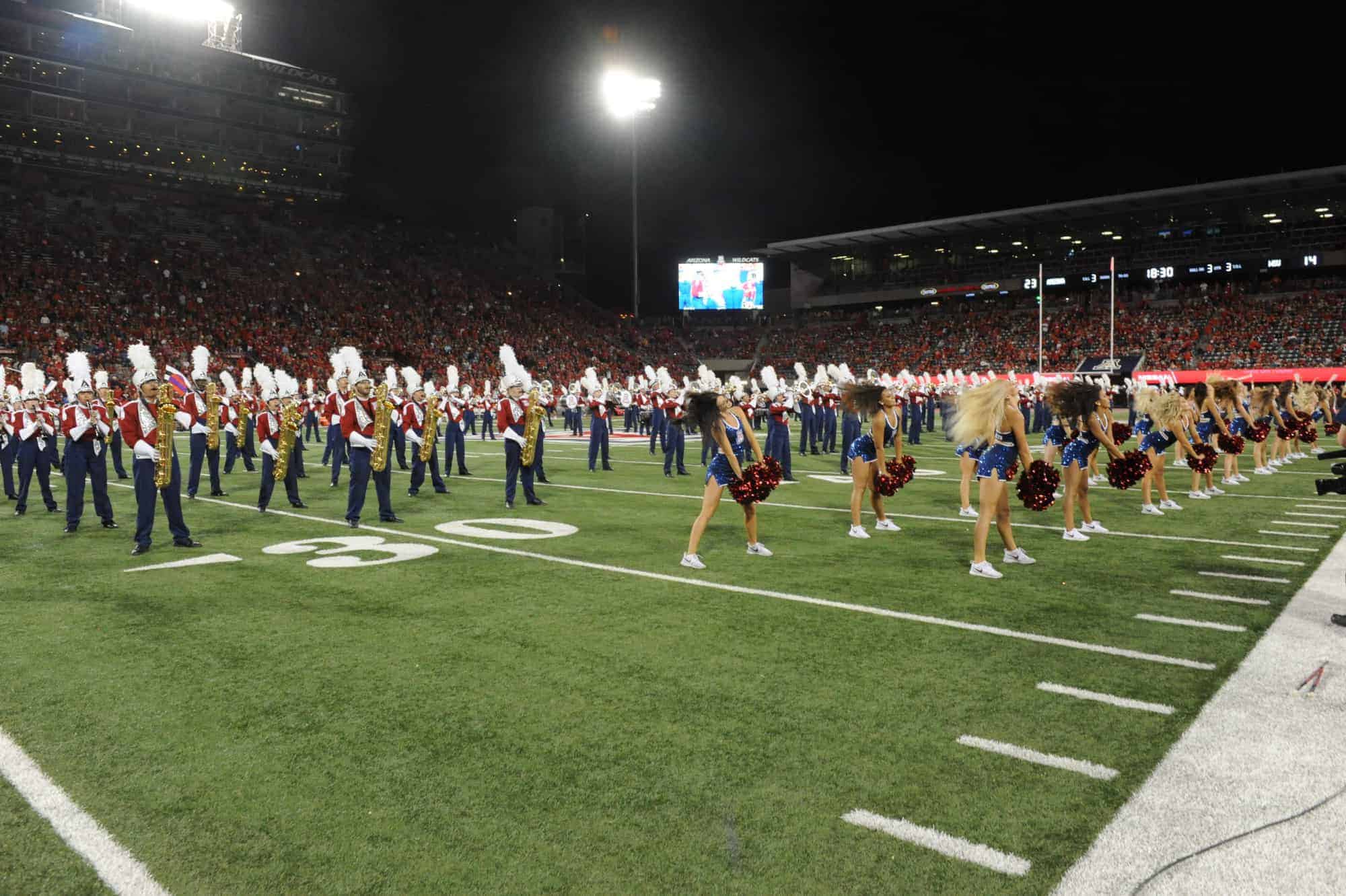 WSU vs UA Halftime