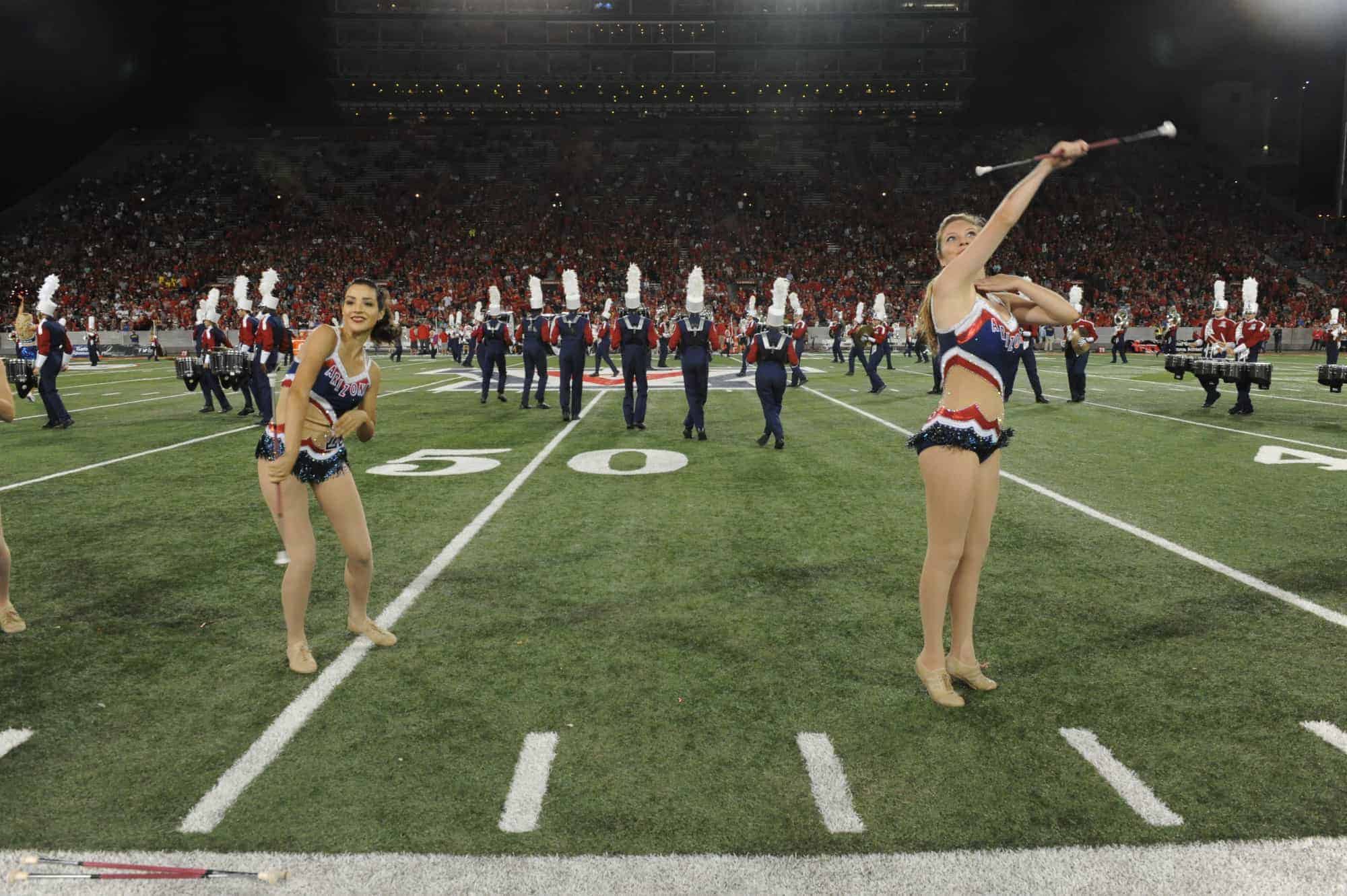 WSU vs UA Halftime
