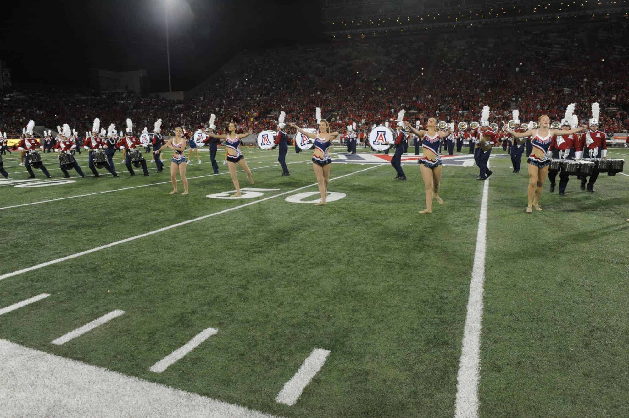 WSU vs UA Halftime