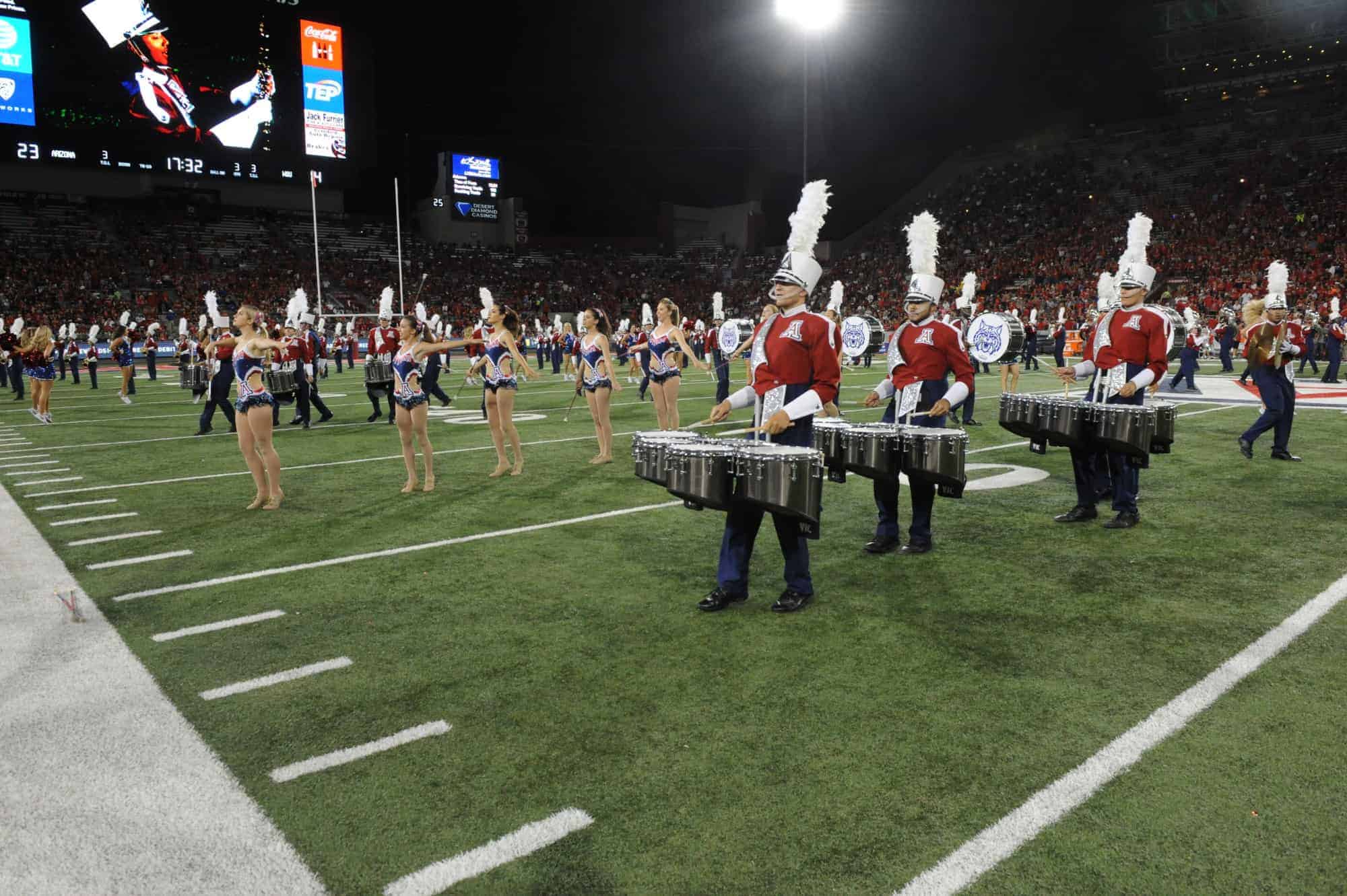 WSU vs UA Halftime