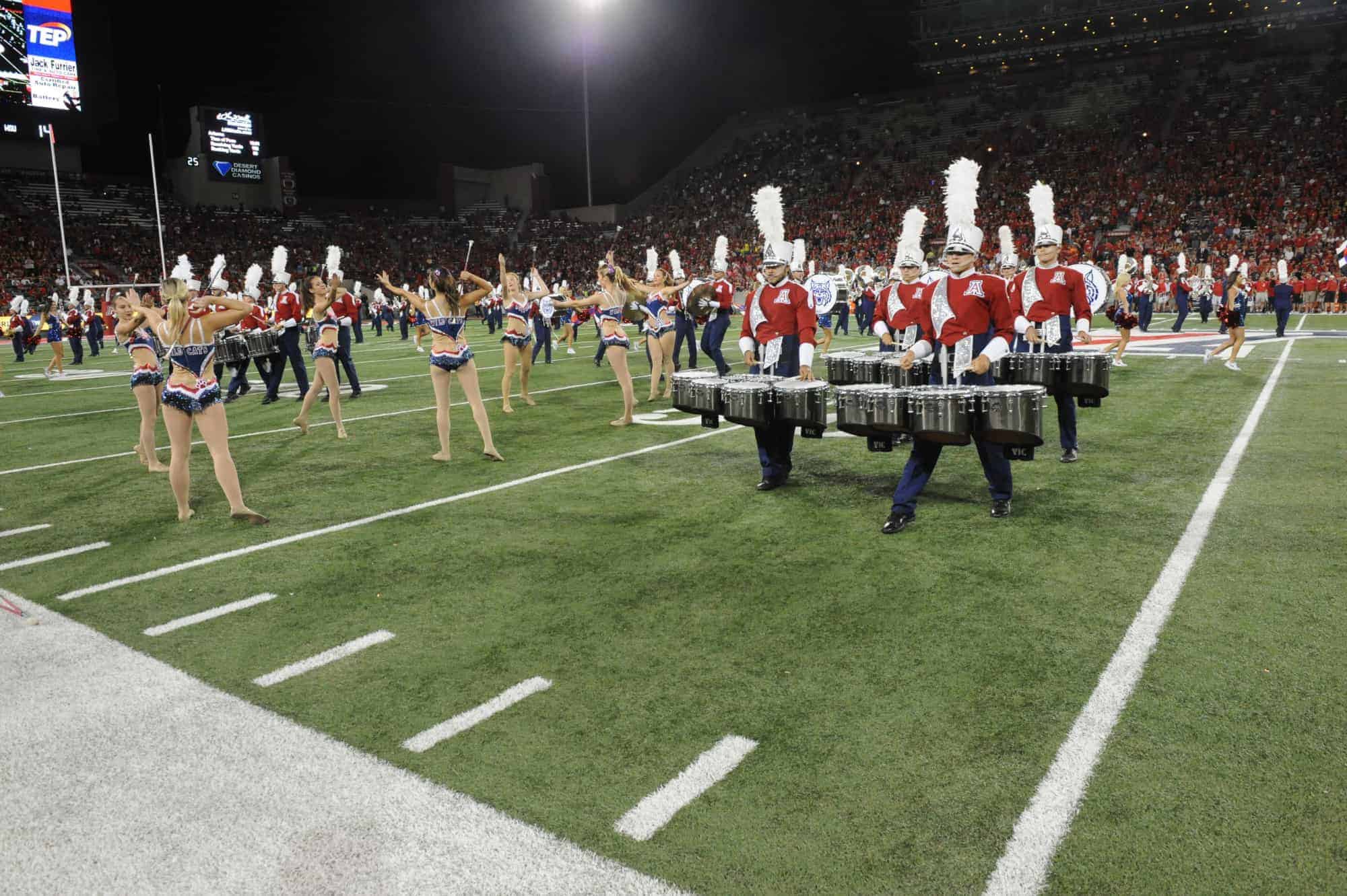 WSU vs UA Halftime