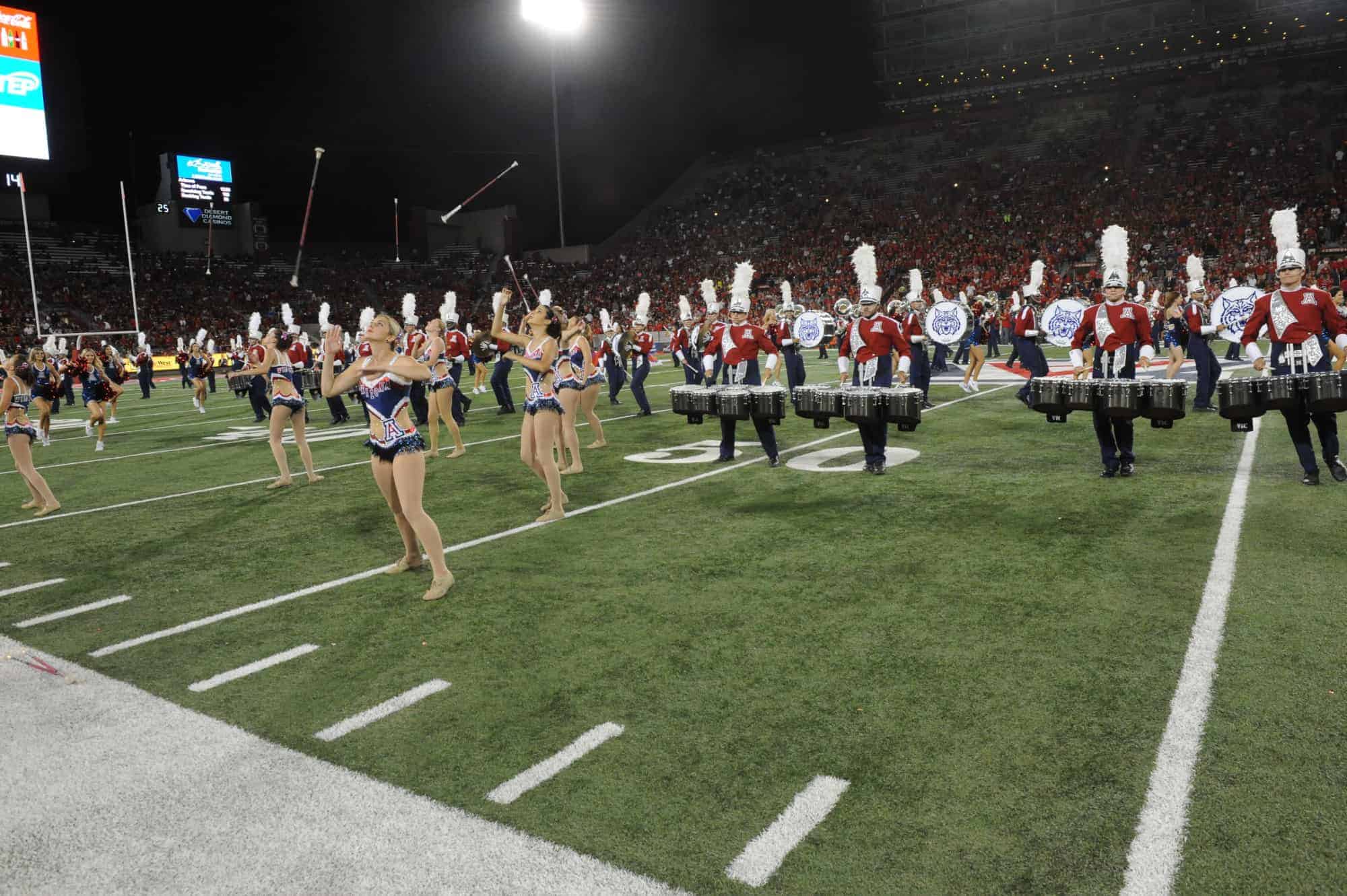 WSU vs UA Halftime