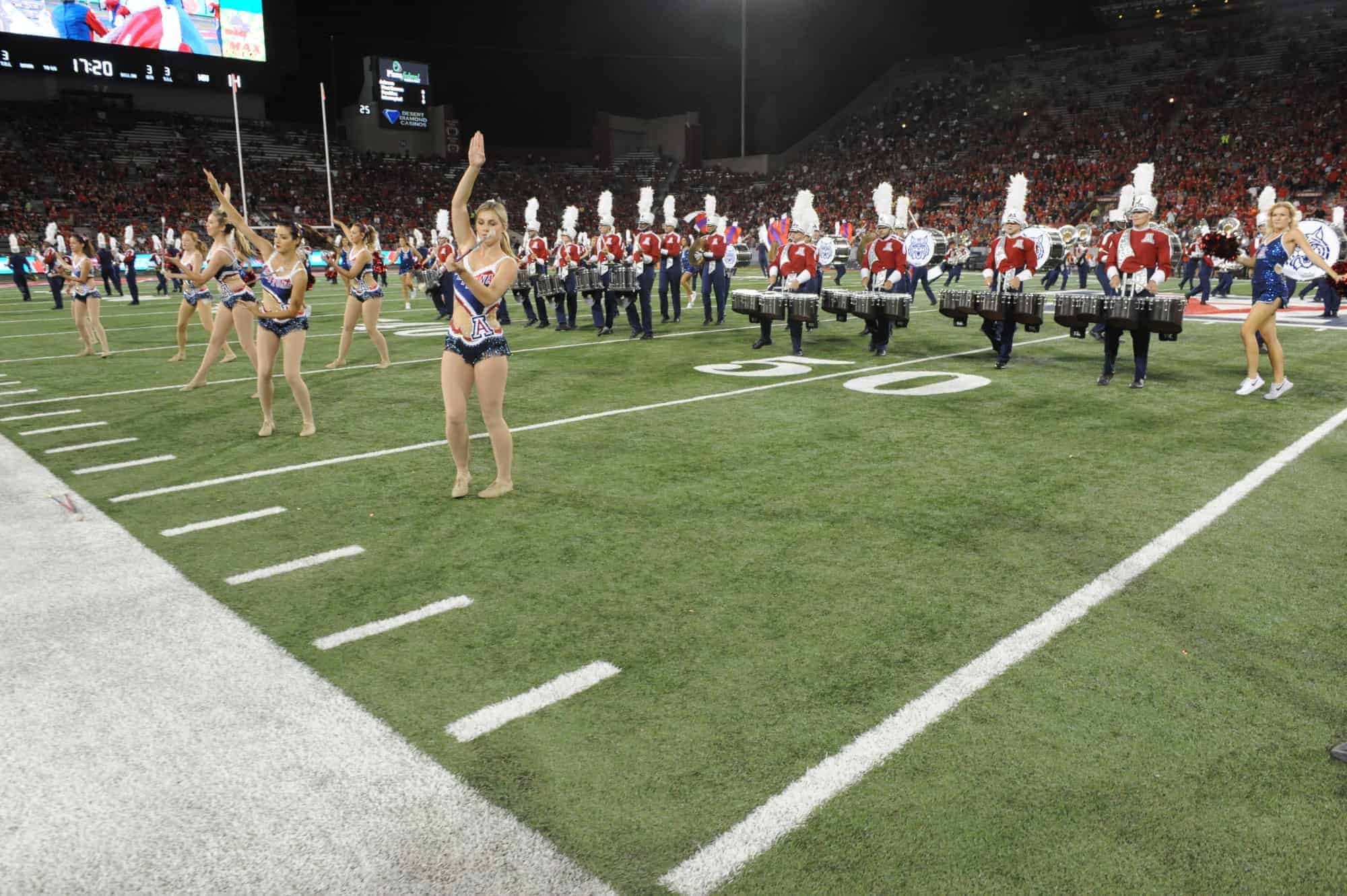 WSU vs UA Halftime
