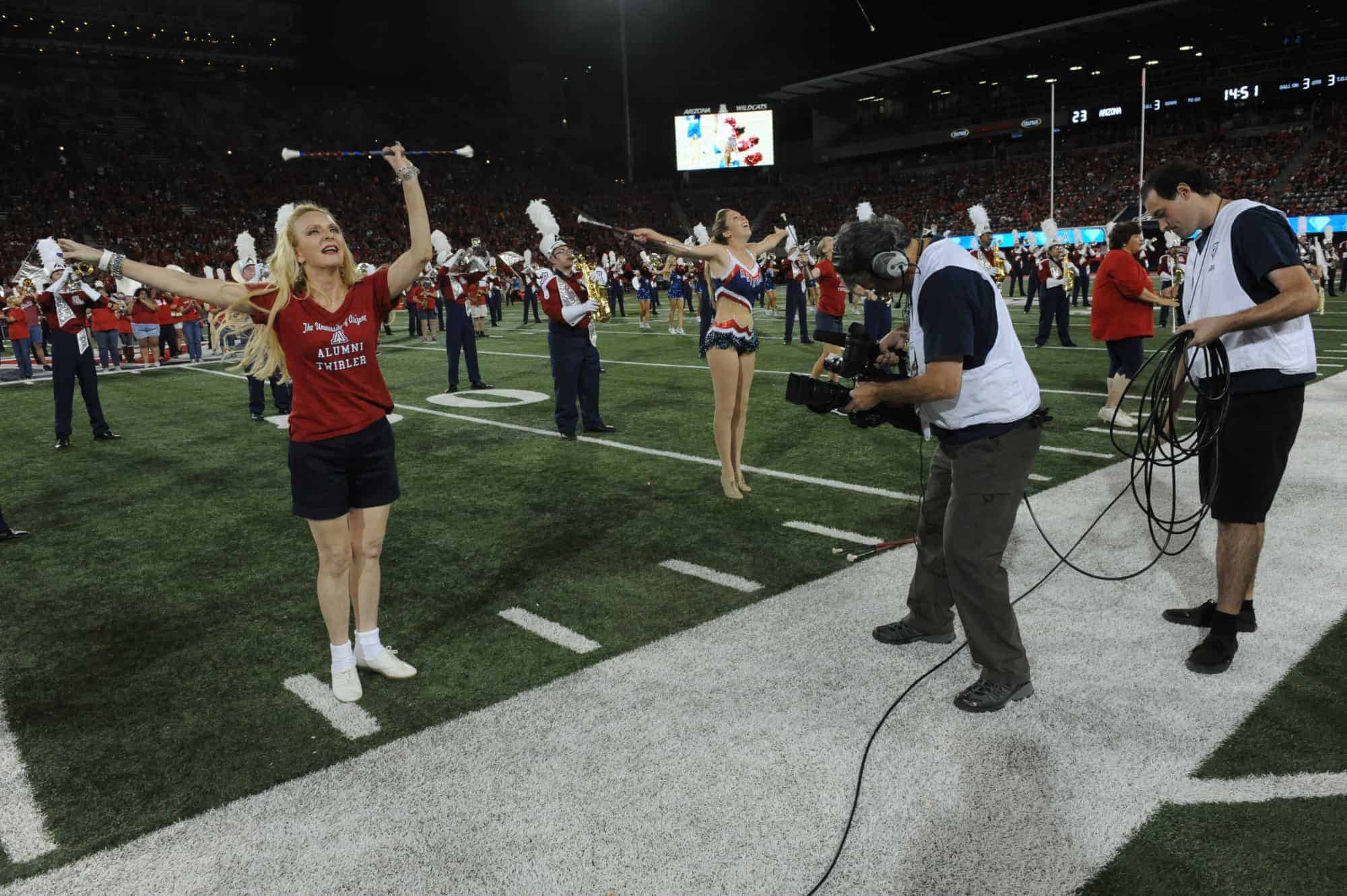 WSU vs UA Halftime