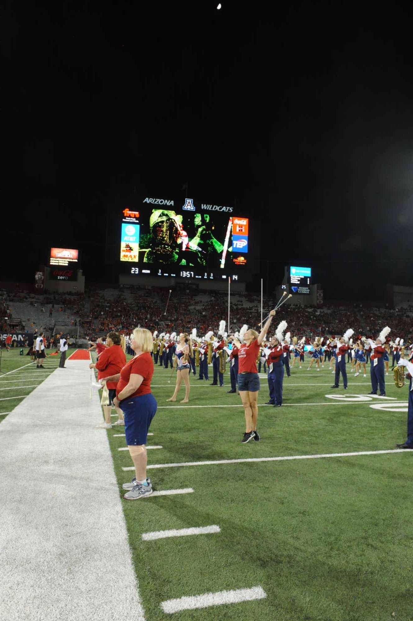 WSU vs UA Halftime