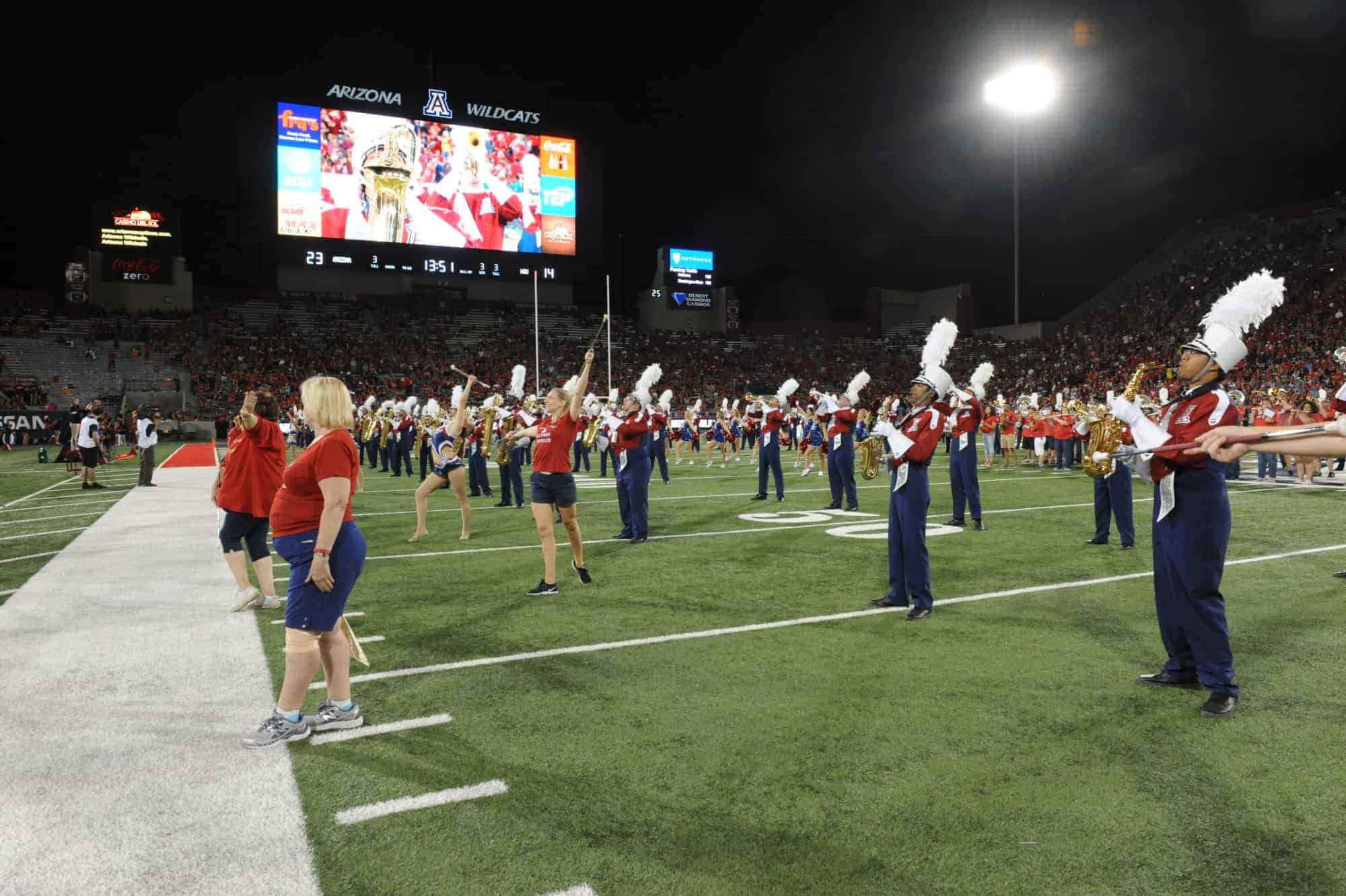 WSU vs UA Halftime