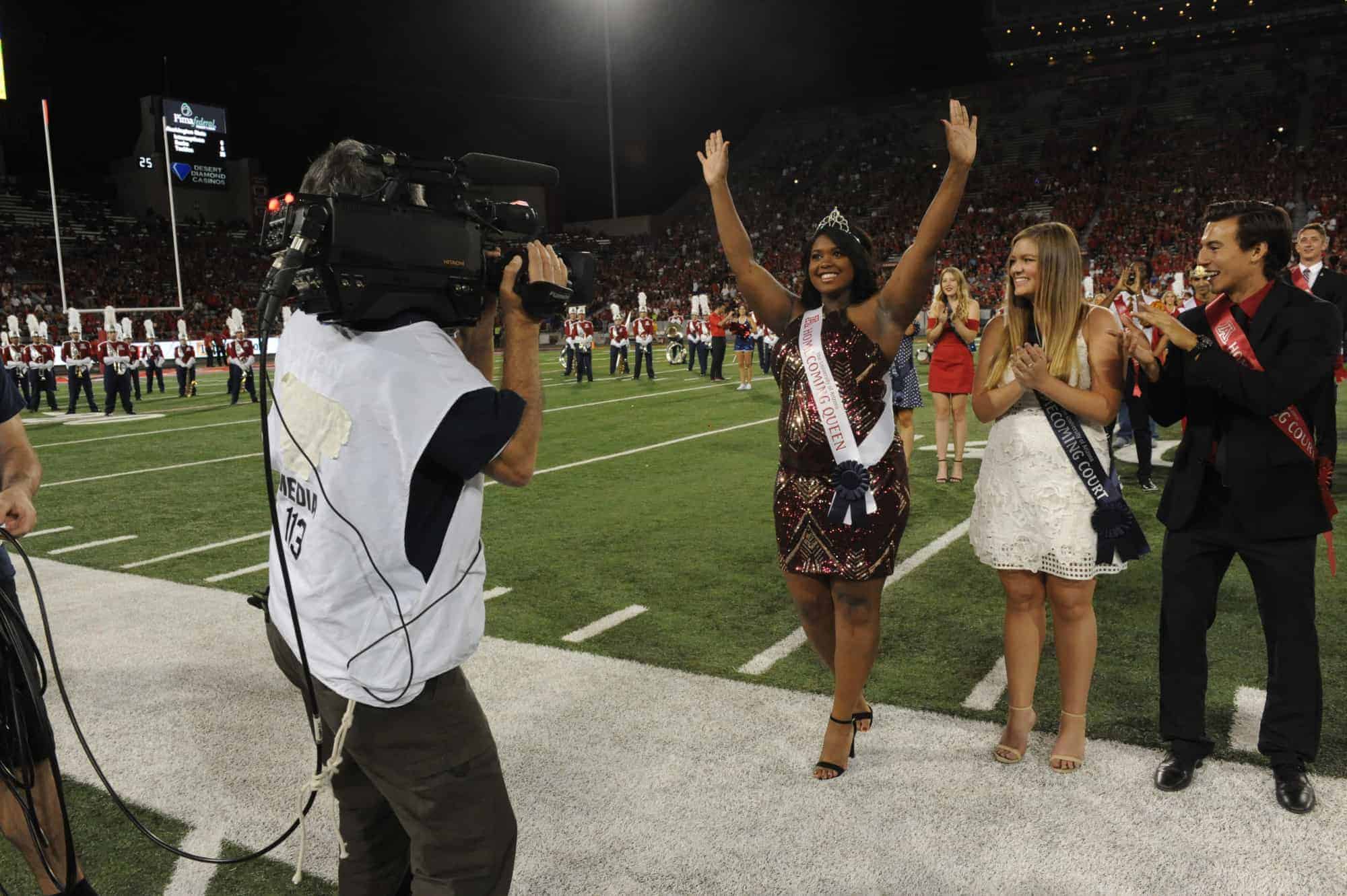 WSU vs UA Halftime