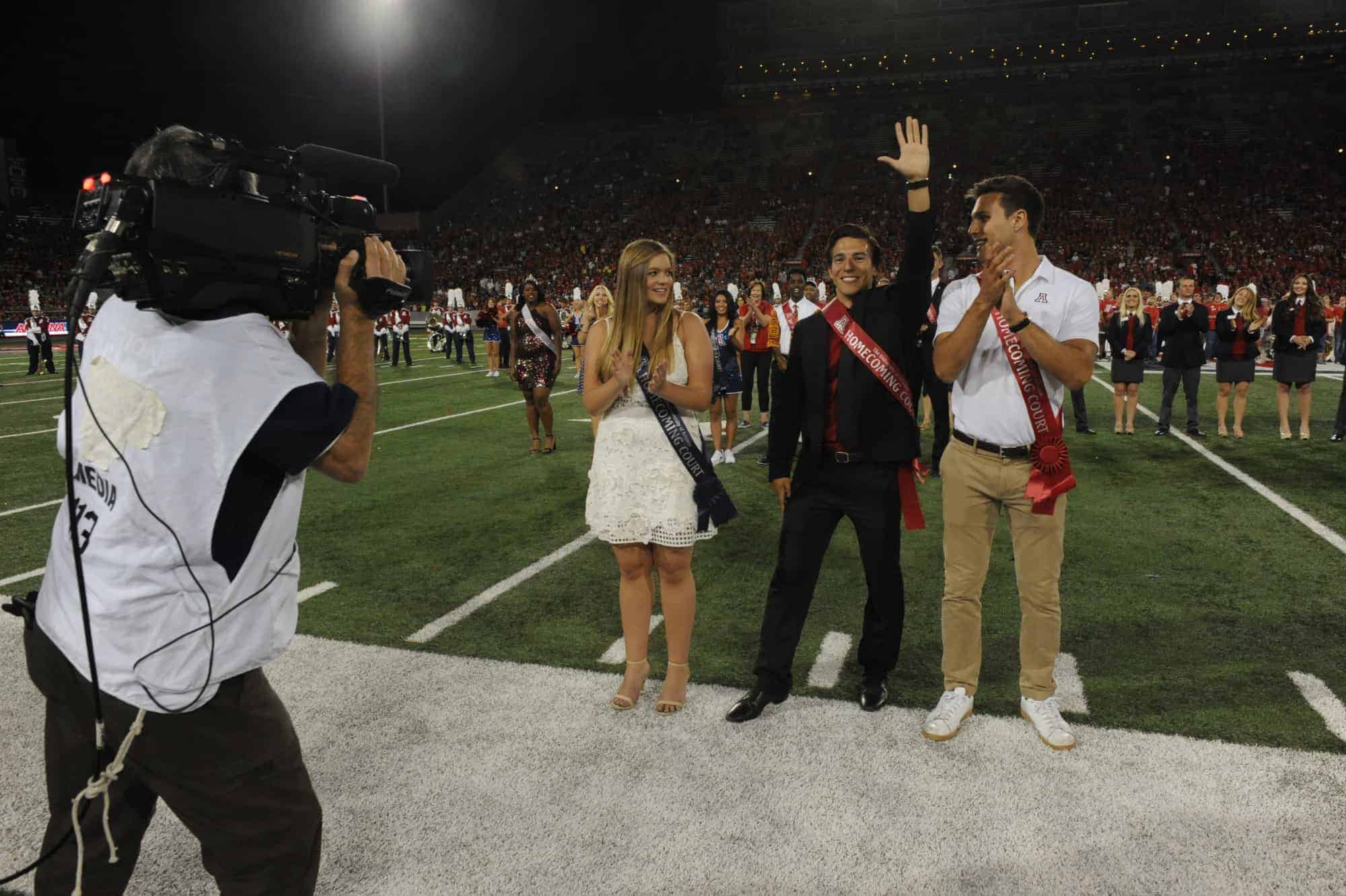 WSU vs UA Halftime