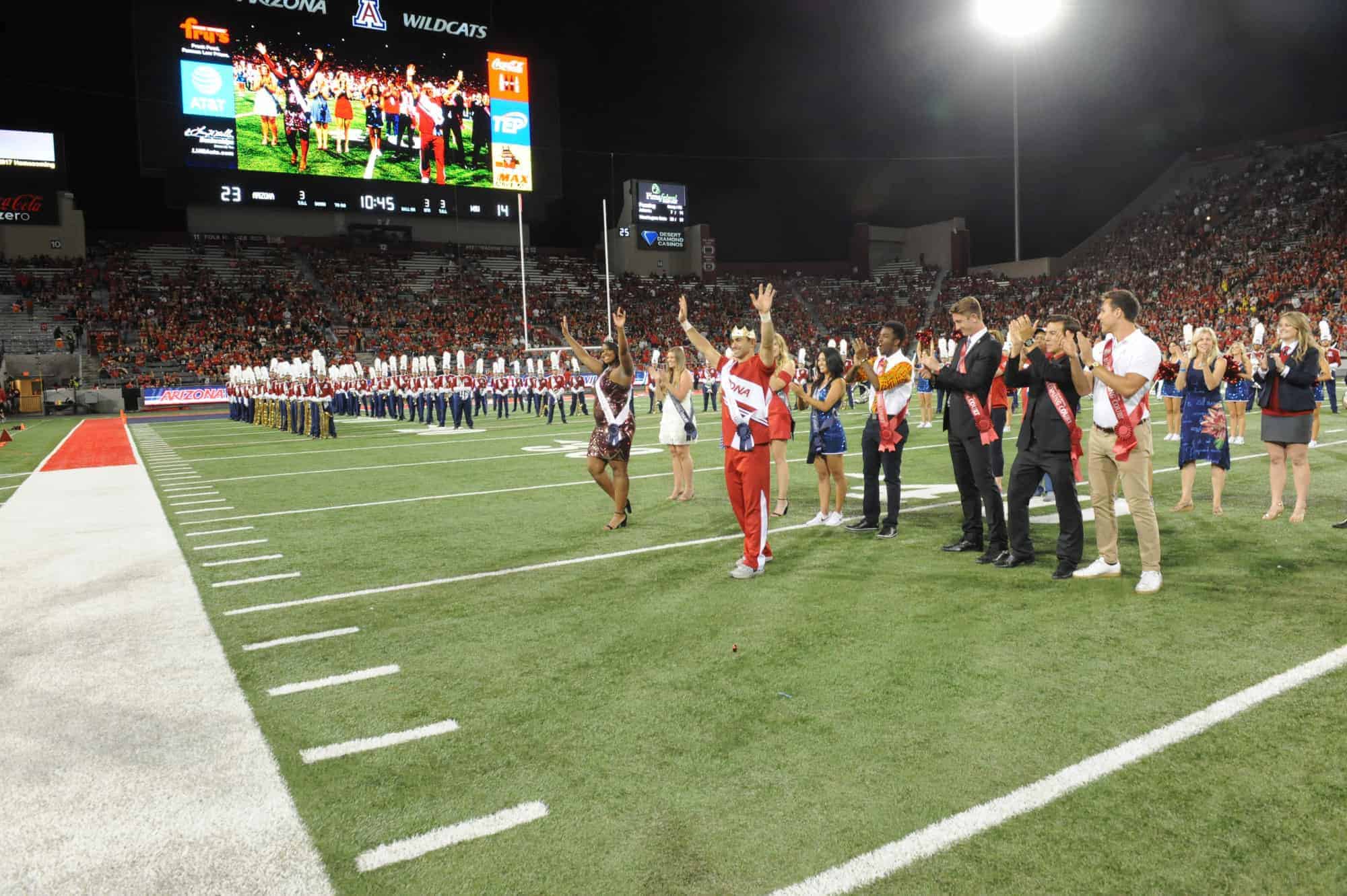 WSU vs UA Halftime