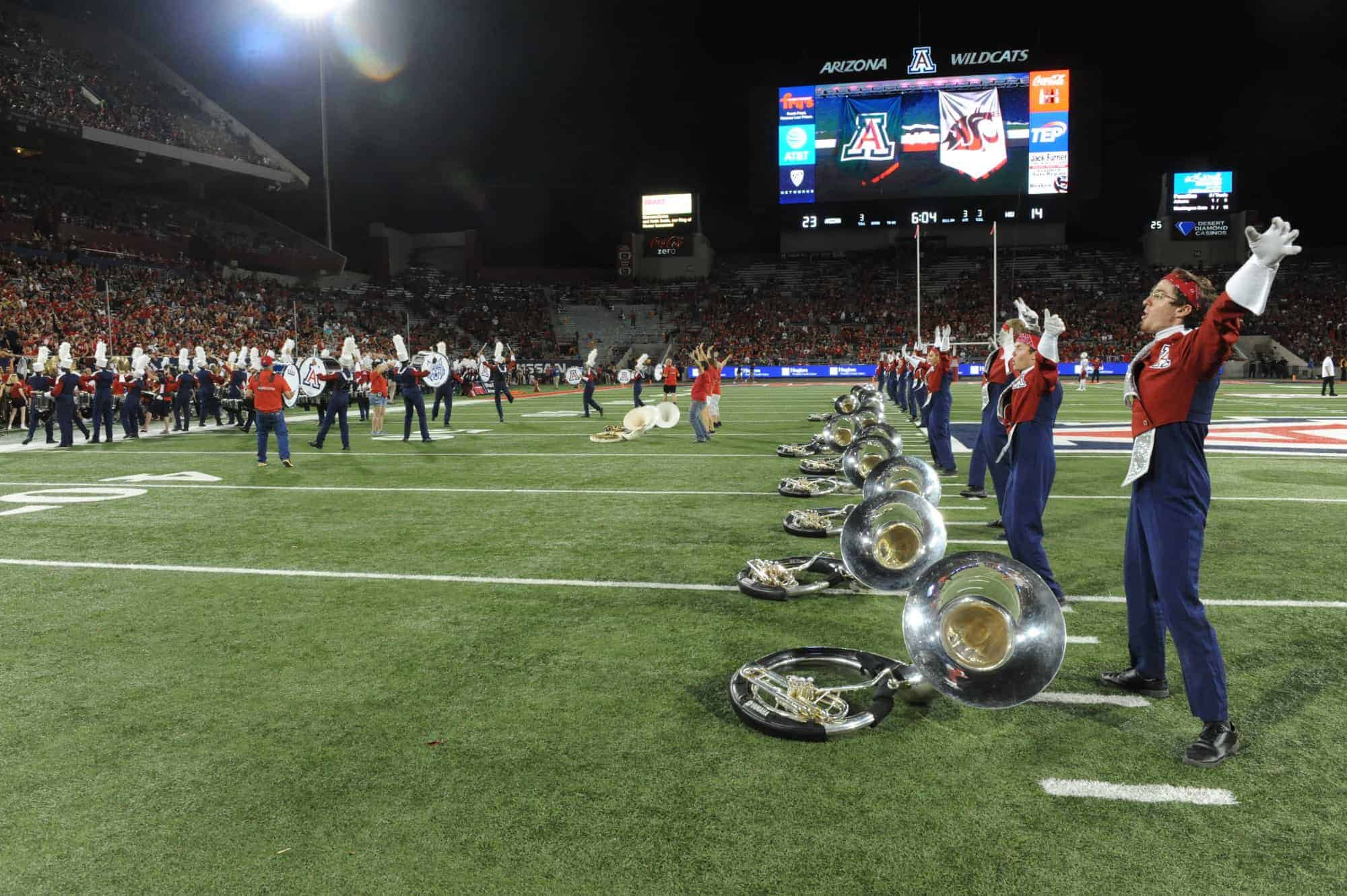 WSU vs UA Halftime