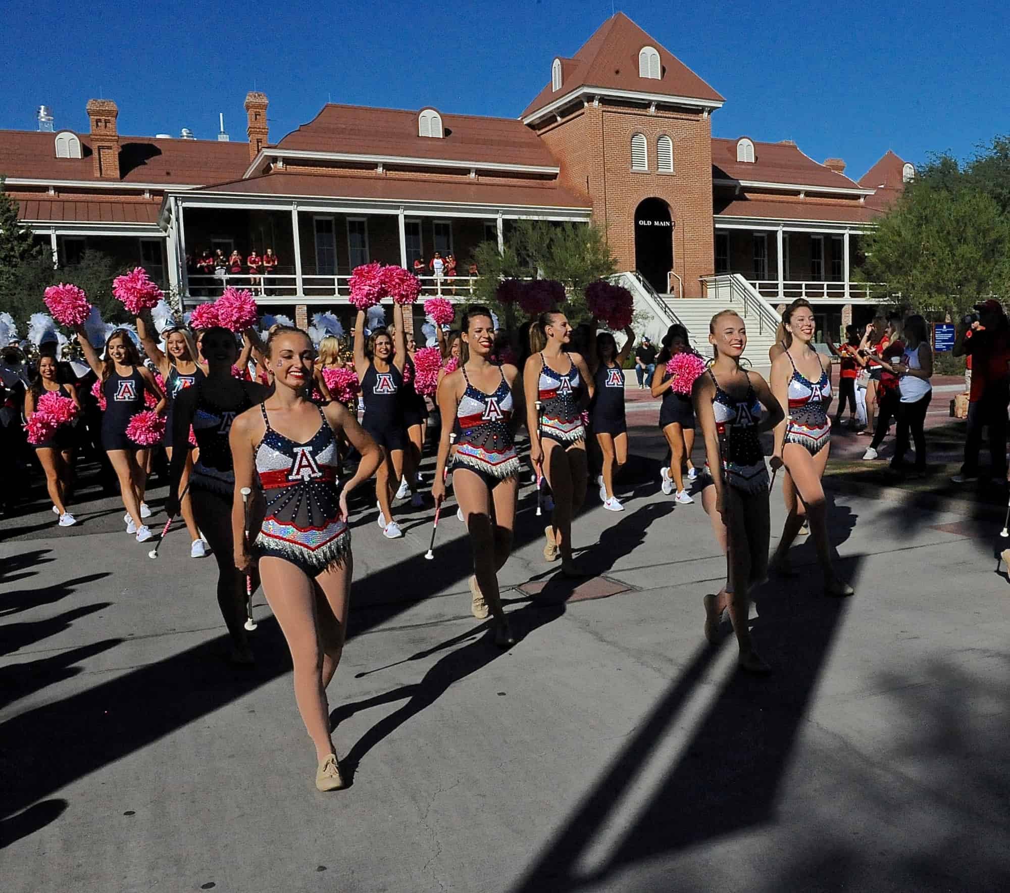 Homecoming Parade (2015)