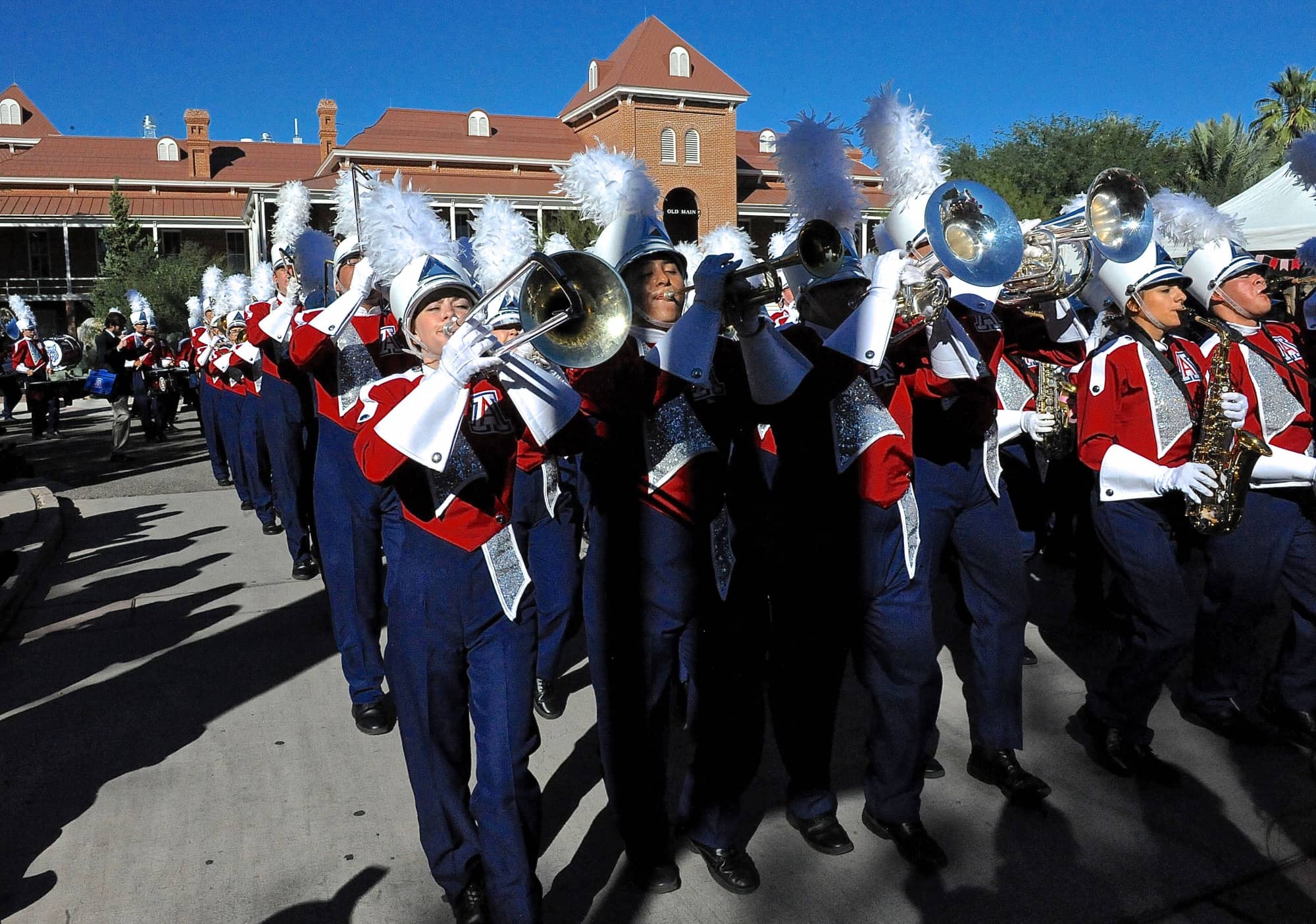 Homecoming Parade (2015)