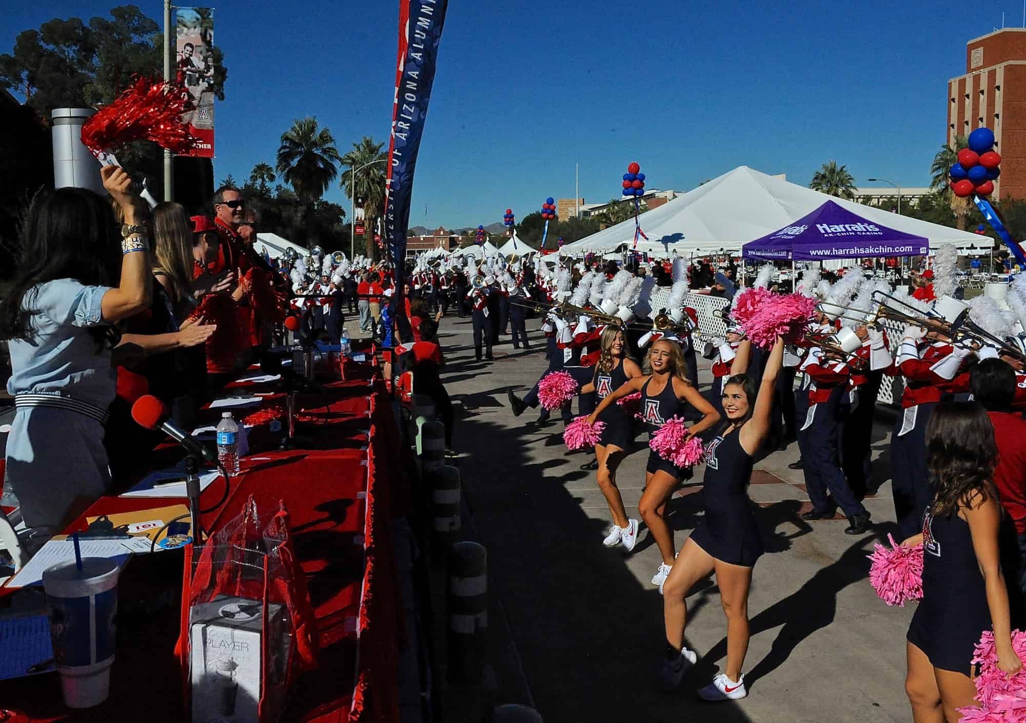 Homecoming Parade (2015)