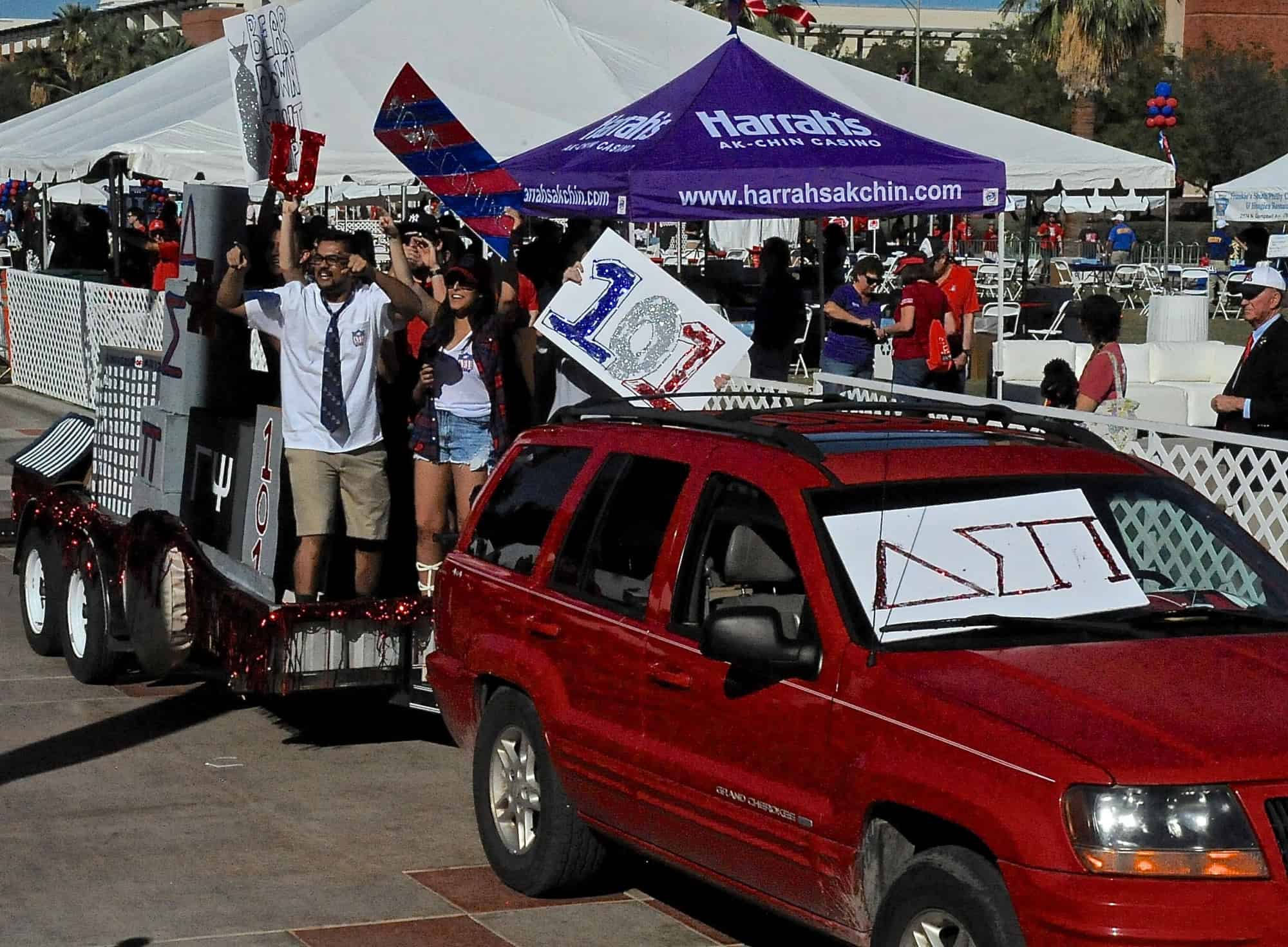 Homecoming Parade (2015)