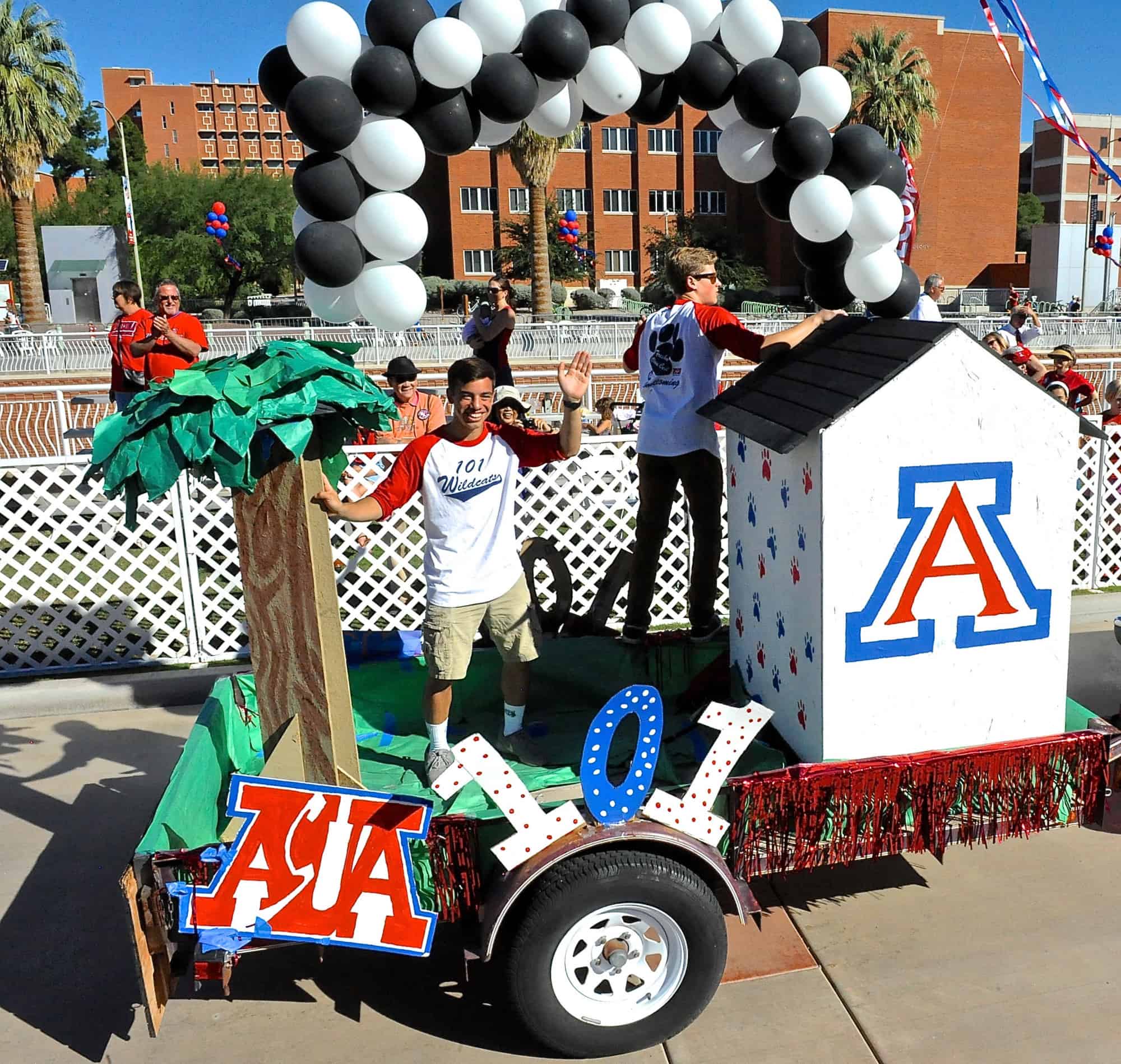 Homecoming Parade (2015)
