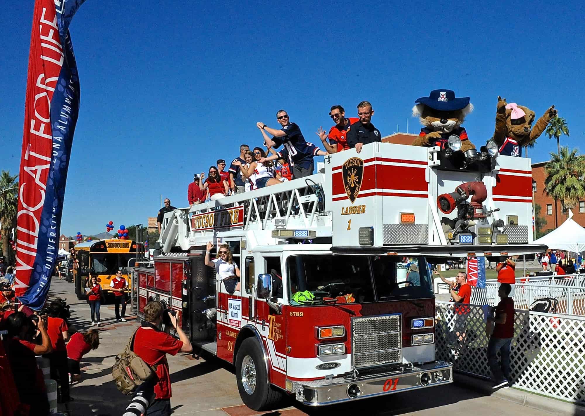 Homecoming Parade (2015)