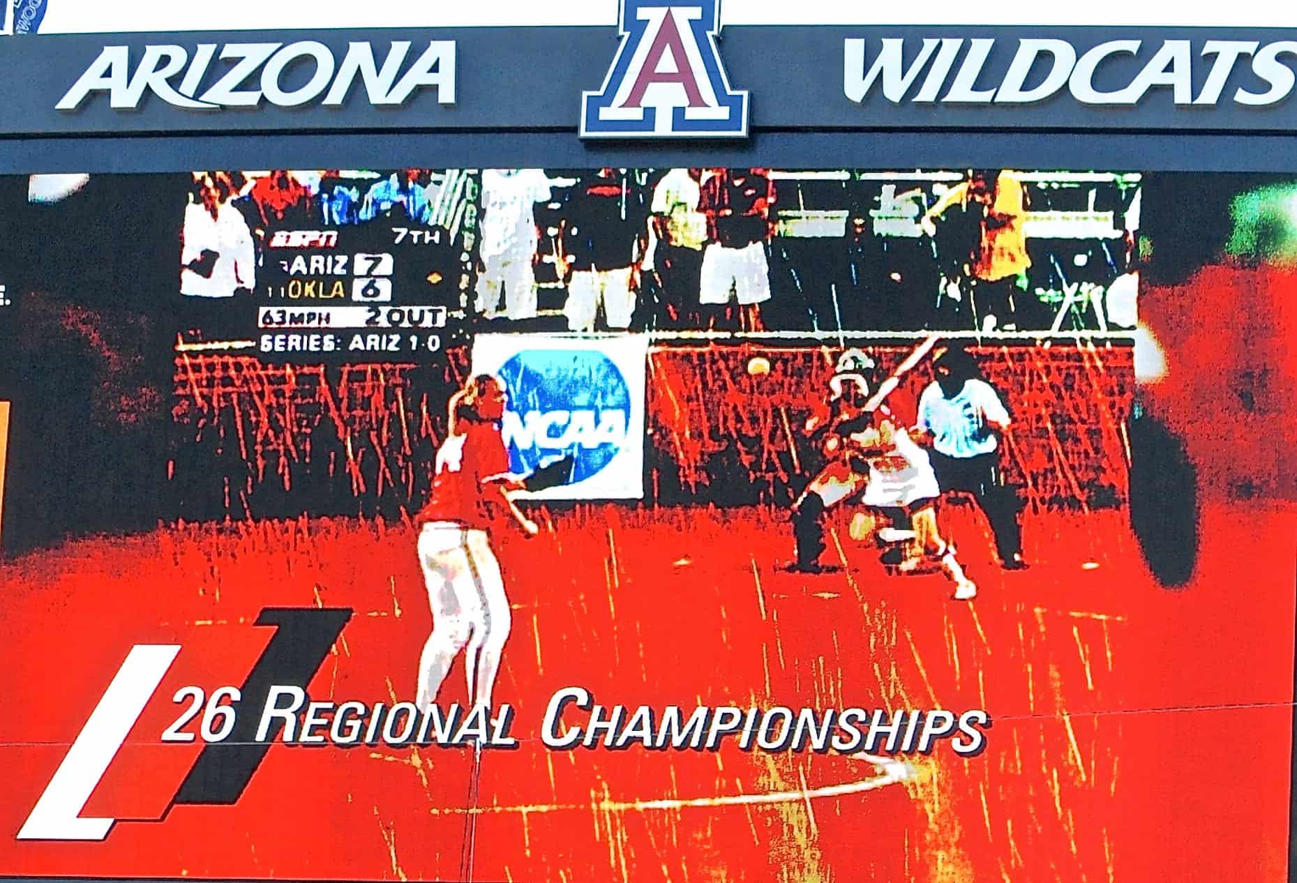 WSU vs. UA Halftime