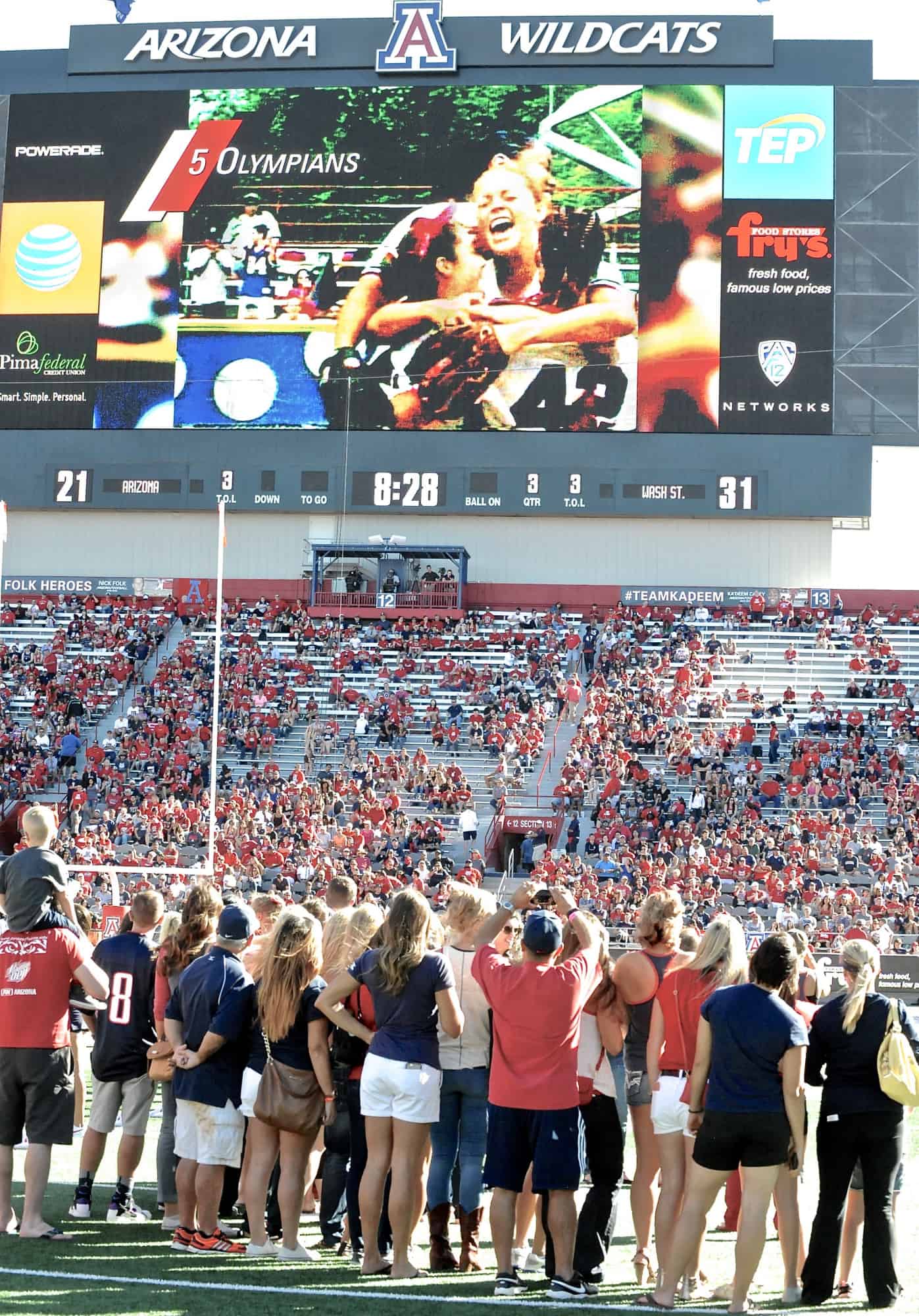 WSU vs. UA Halftime