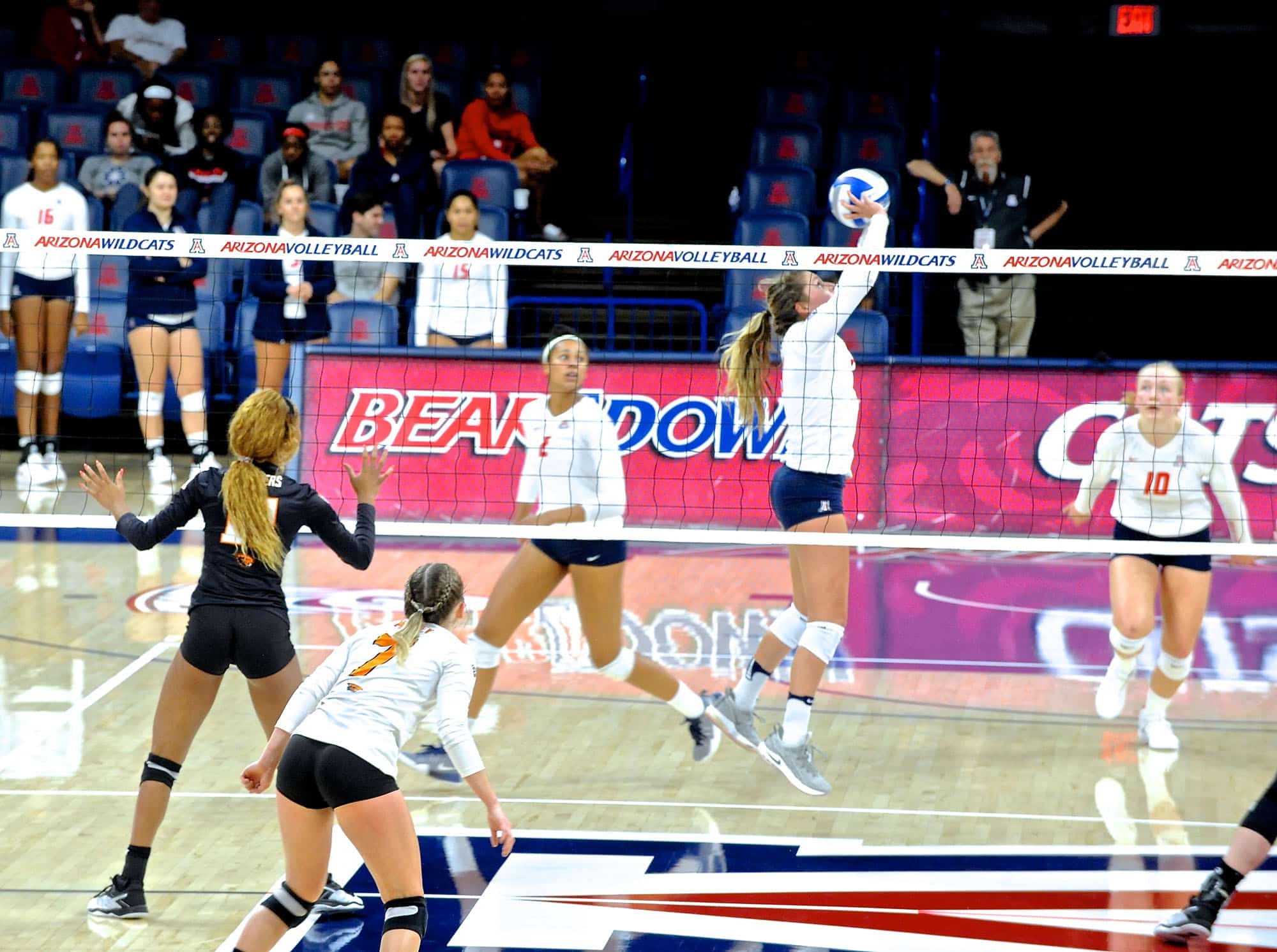 Arizona vs Oregon State Women’s Volleyball