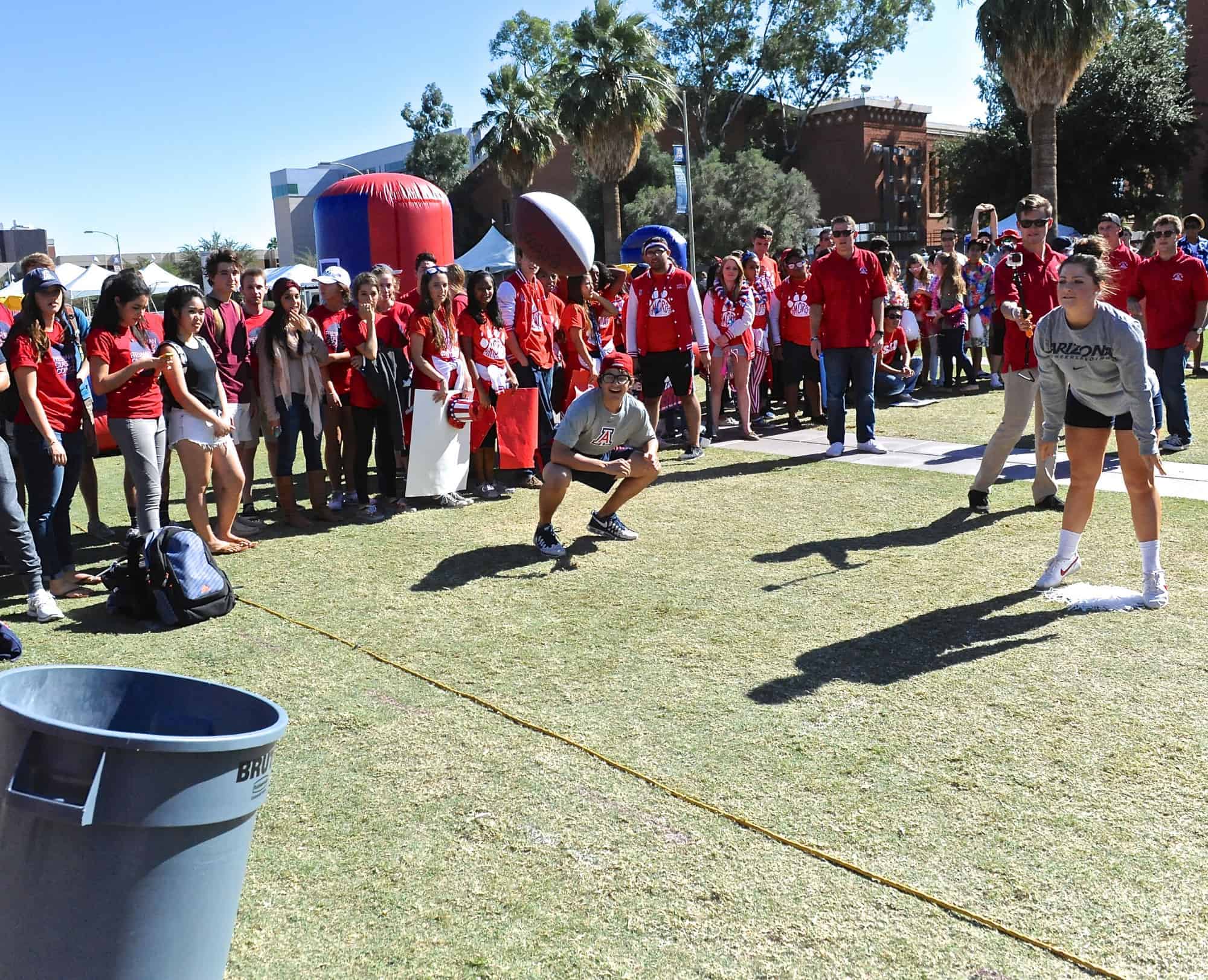 Mall Ball Toss Contest