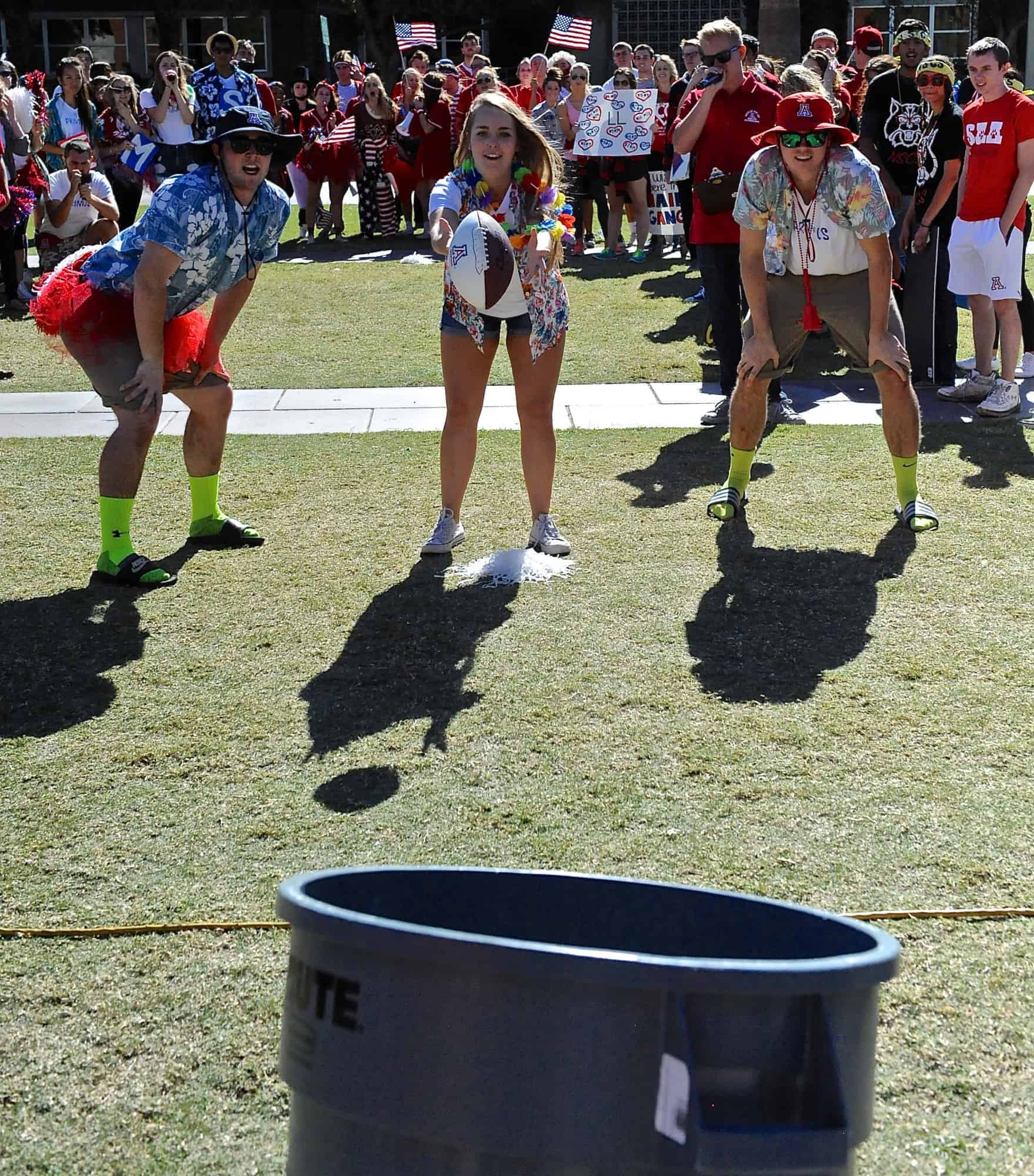 Mall Ball Toss Contest