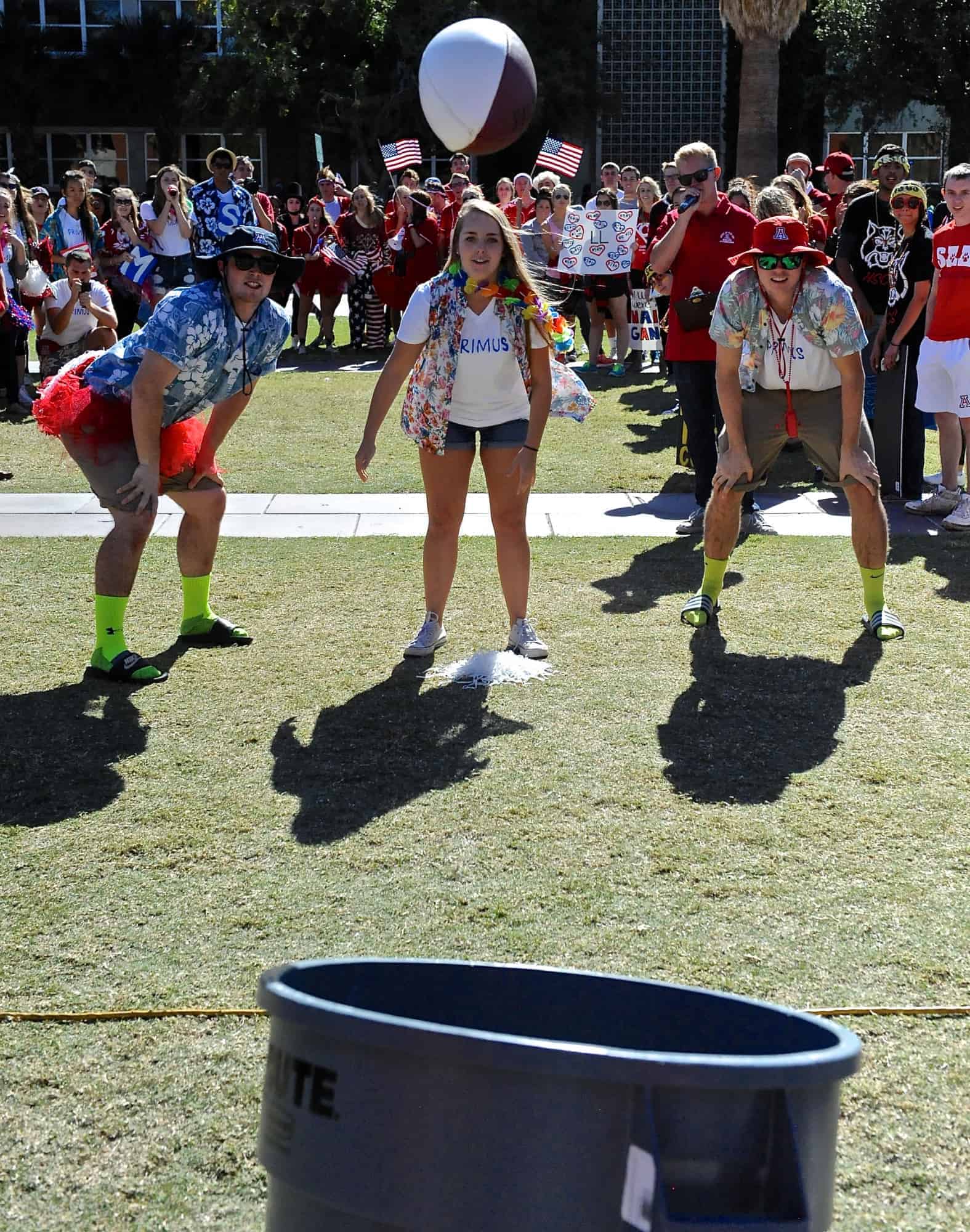Mall Ball Toss Contest