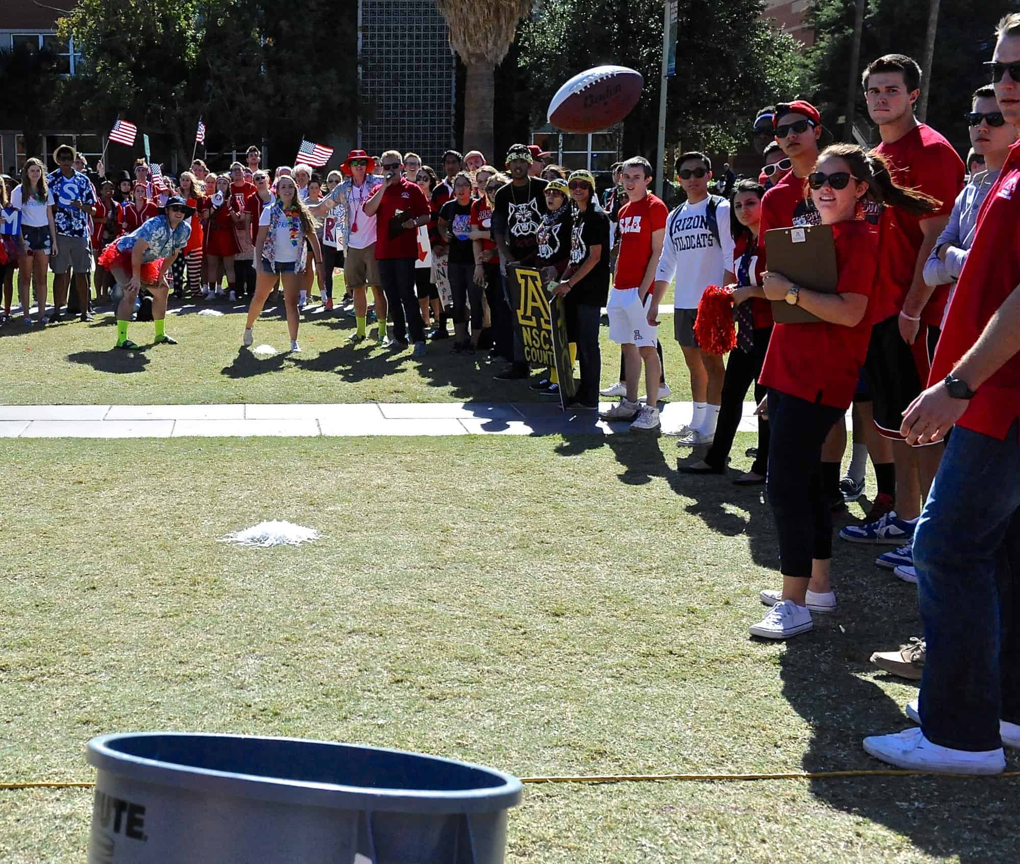 Mall Ball Toss Contest