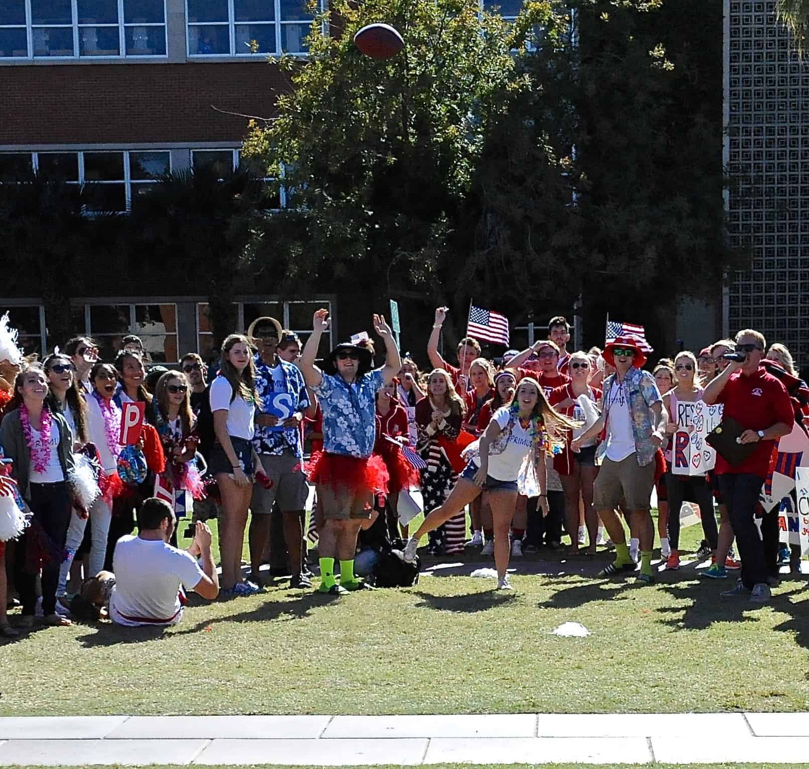Mall Ball Toss Contest