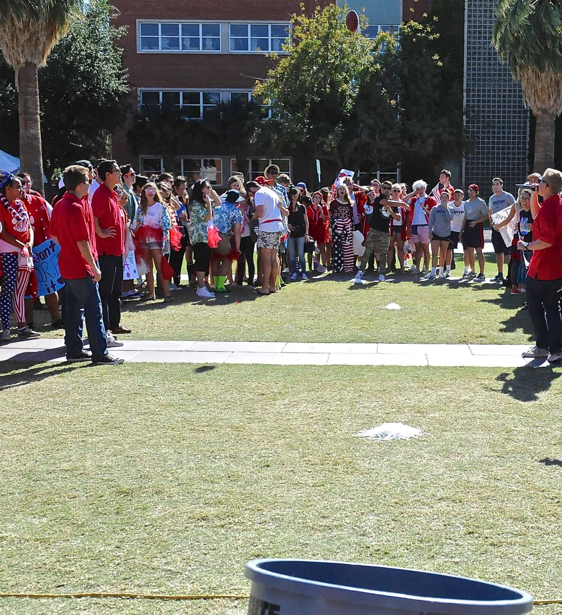 Mall Ball Toss Contest