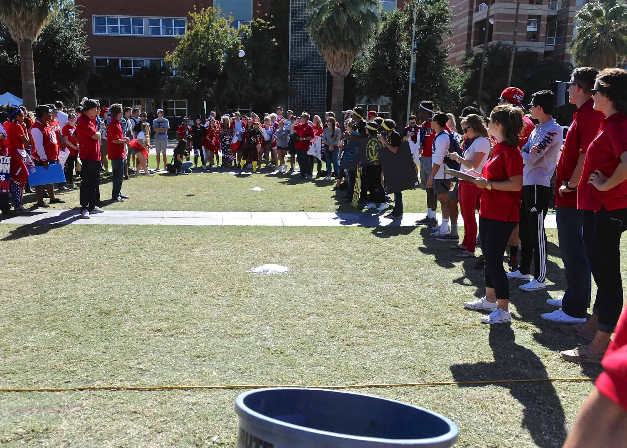 Mall Ball Toss Contest