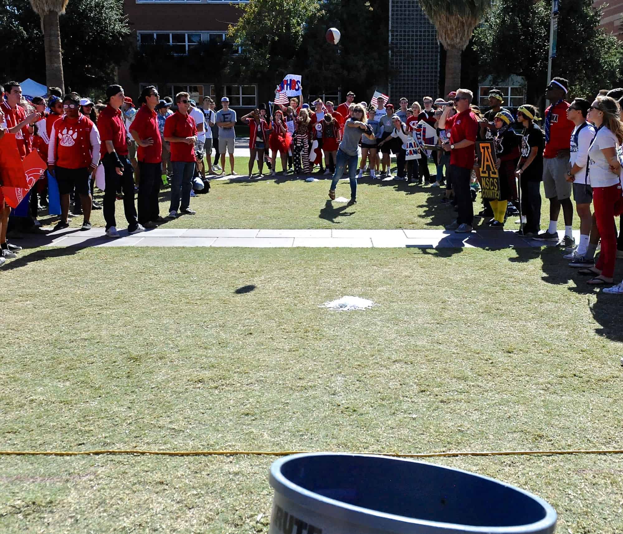 Mall Ball Toss Contest