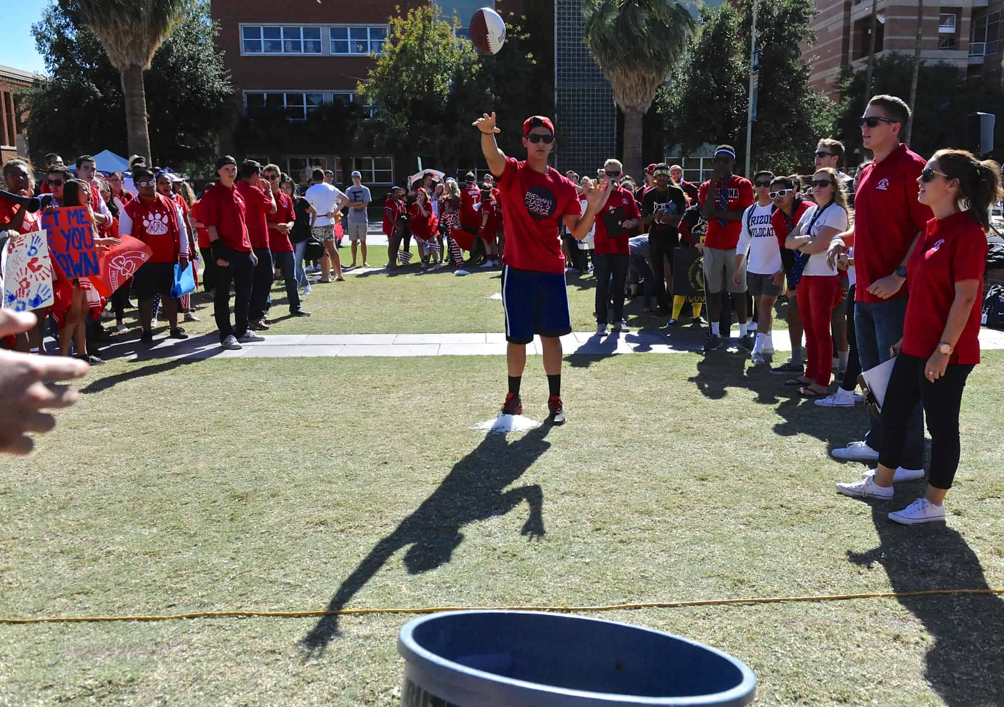 Mall Ball Toss Contest